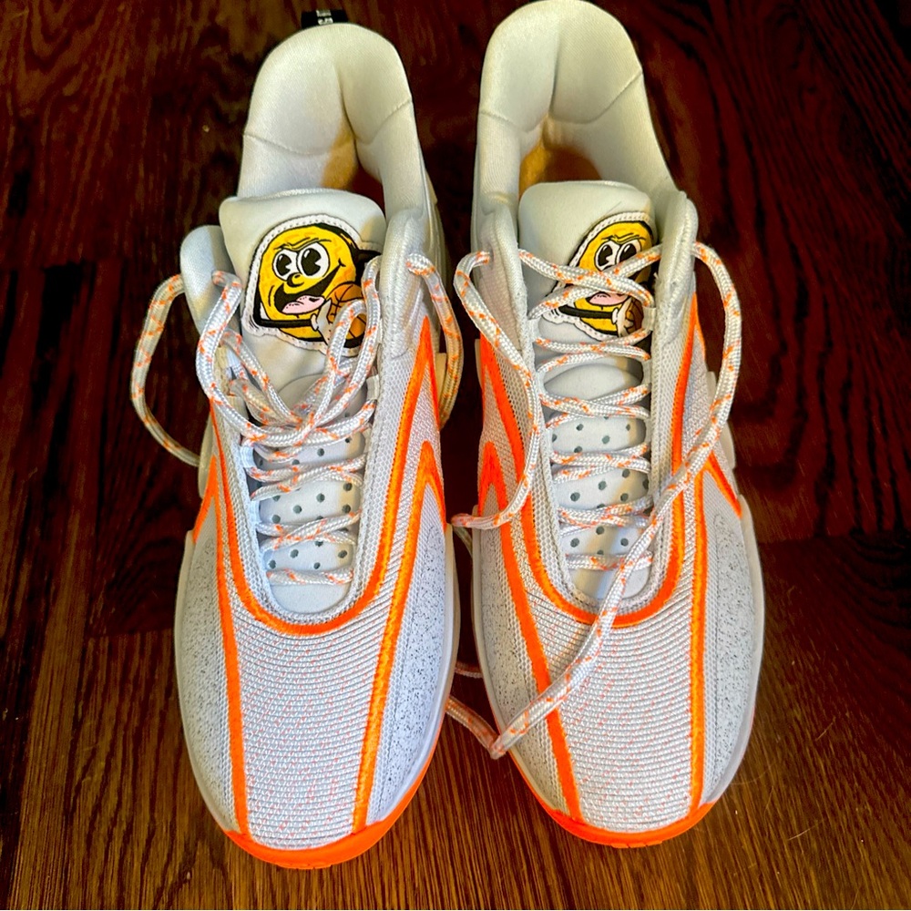 Nike University Cosmic 2